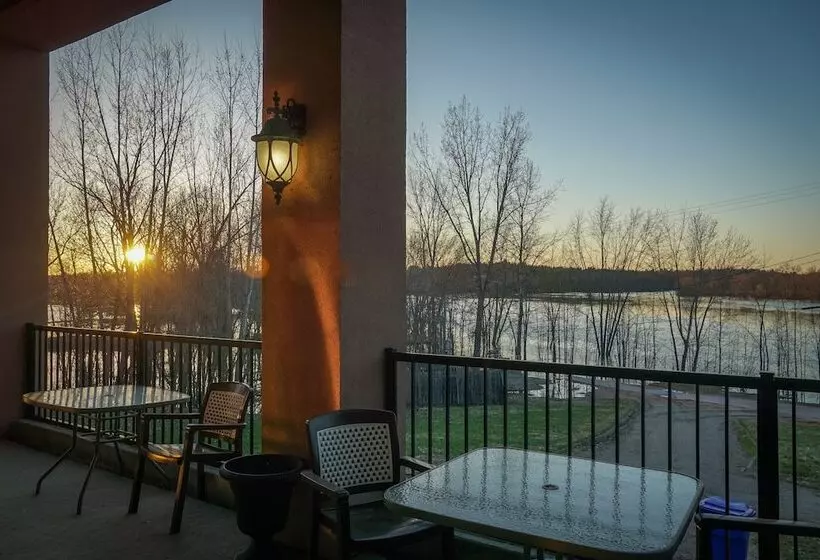 Курорт Chateau Logue