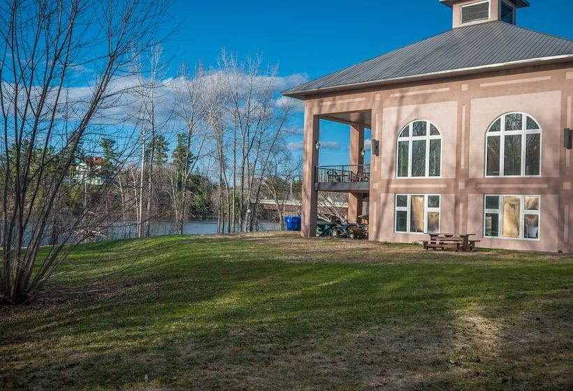 منتجع Chateau Logue