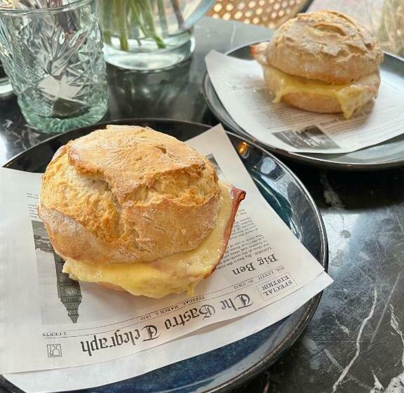 Boutique Hotel Le•bar