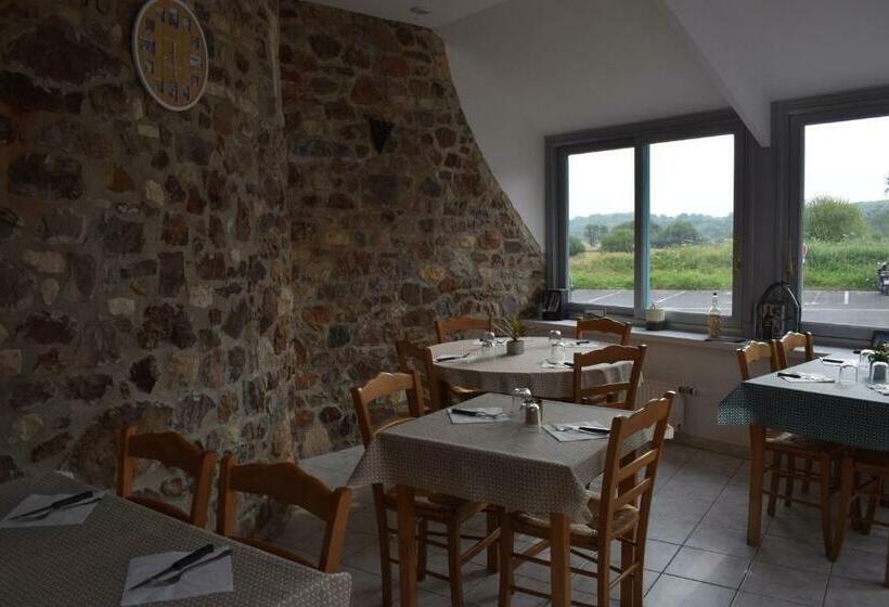 ホテル Auberge De La Vallée De La Douve