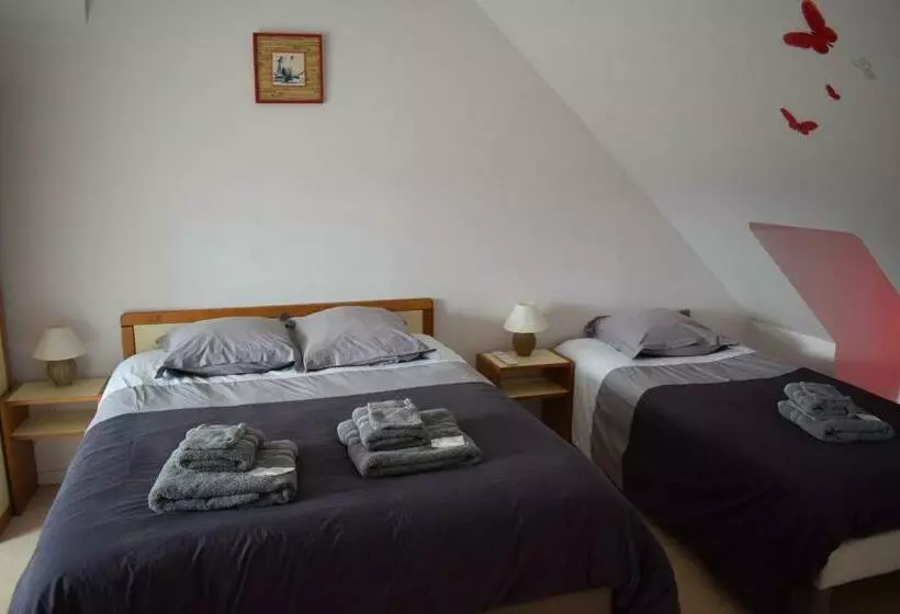 Hotelli Auberge De La Vallée De La Douve