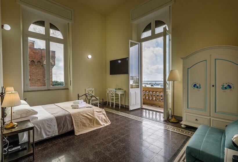 펜션 Onlyrooms Iv   Sea View & Free Parking