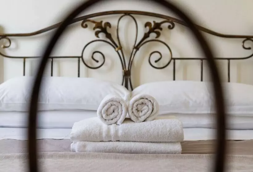 Majatalo Onlyrooms Iv   Sea View & Free Parking