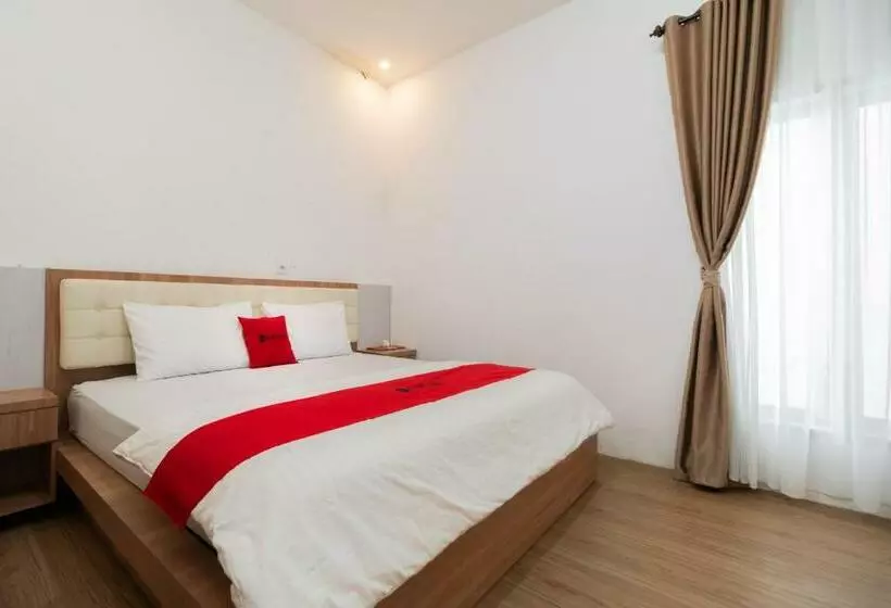 Majatalo Reddoorz Syariah At Jalan Andalas Padang