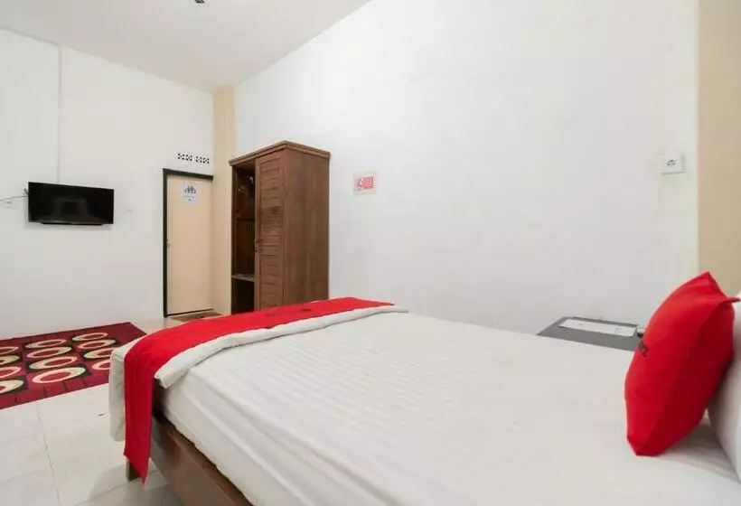 Majatalo Reddoorz Syariah At Jalan Andalas Padang