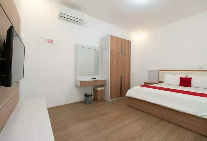 Majatalo Reddoorz Syariah At Jalan Andalas Padang