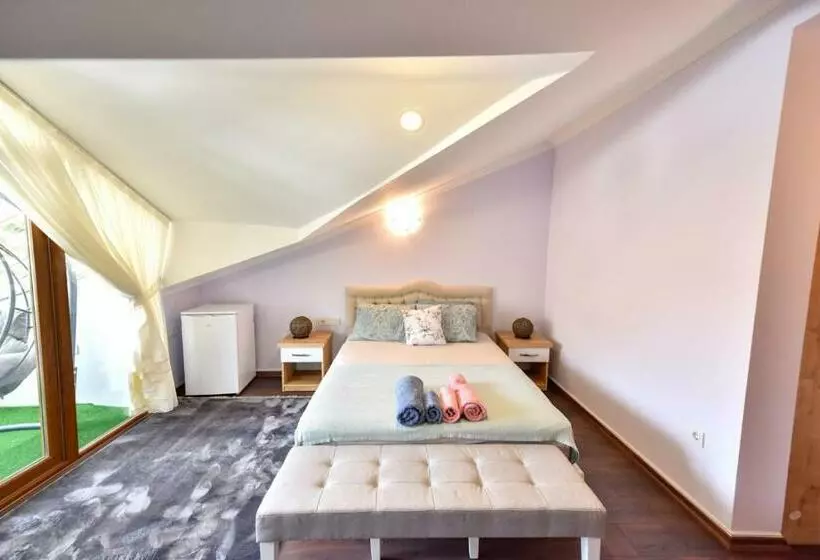 4 Rooms Göcek Apart