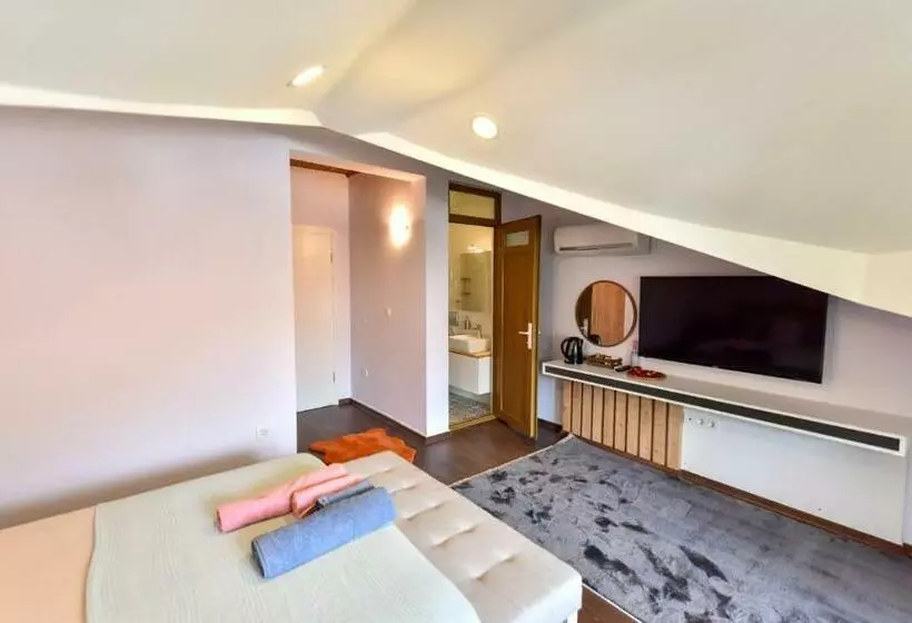 4 Rooms Göcek Apart