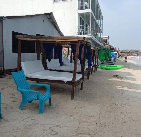 هتل Cabañas Palos Locos