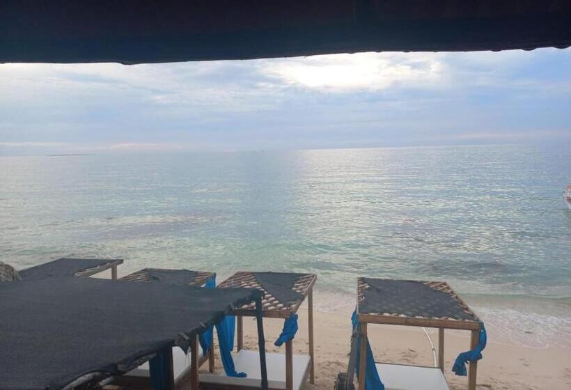 هتل Cabañas Palos Locos