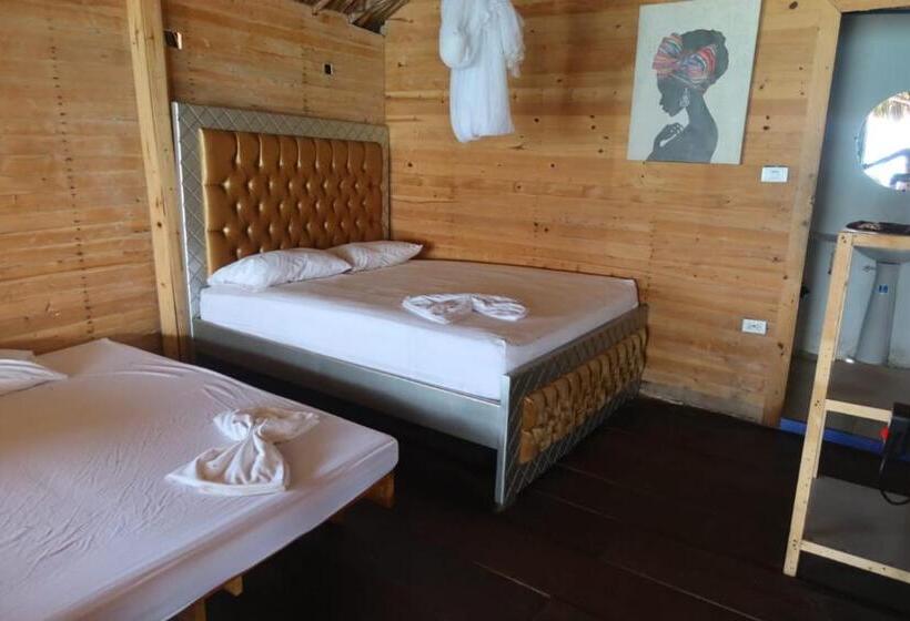 هتل Cabañas Palos Locos