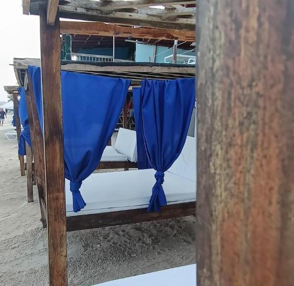 هتل Cabañas Palos Locos