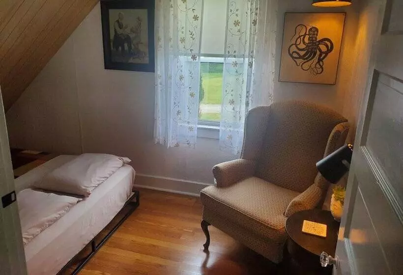 Stillwater Hostel