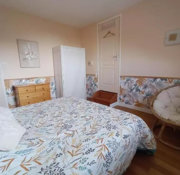 ベッドアンドブレックファースト Chambres D Hôtes La Roche
