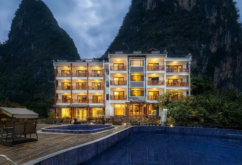 Hotelli Yangshuo Xingping Shanshuiyao Resort Free Train Station Pick Up Stay 3 Days Promotion