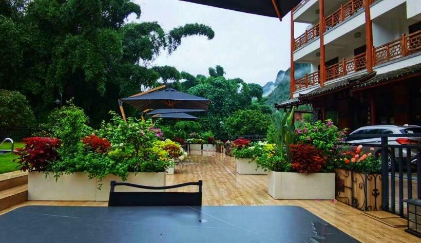 ホテル Yangshuo Xingping Shanshuiyao Resort   Free Train Station Pick Up  Stay 3 Days Promotion