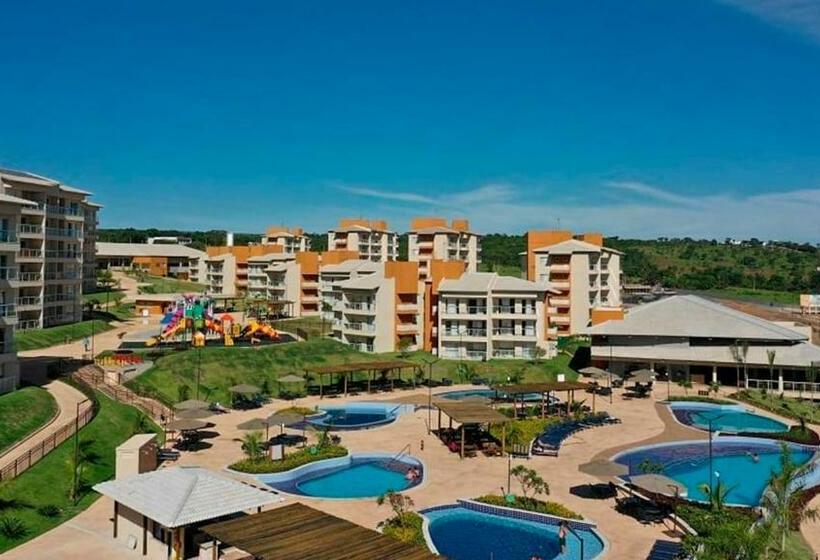 Apartamento Em Caldas Novas Estrutura De Resort Localizado A Beira Do Lago Corumbá V