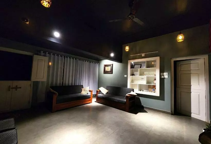 ホテル Blackhole Farms & Retreats