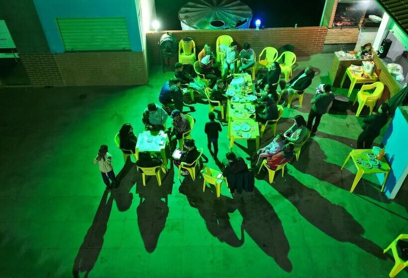 هتل Camping Pousada Primavera Olímpia