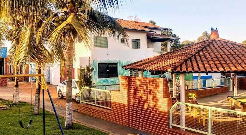 هتل Camping Pousada Primavera Olímpia