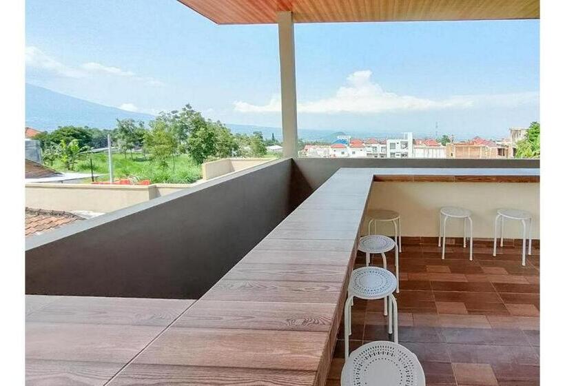 호텔 Reddoorz Near Bns Batu