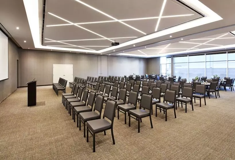 Hotelli Springhill Suites By Marriott Los Angeles Downey