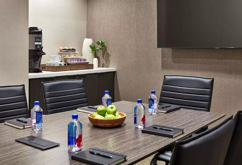 Hotelli Springhill Suites By Marriott Los Angeles Downey