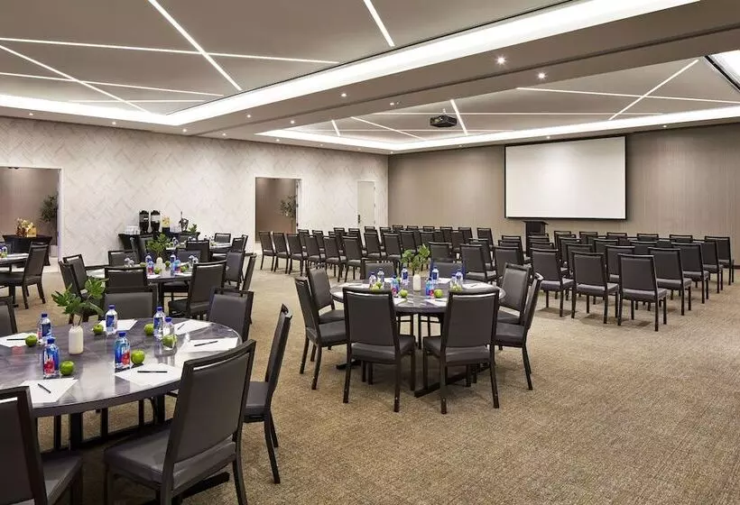 Hotelli Springhill Suites By Marriott Los Angeles Downey