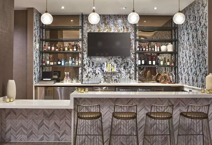 Hotelli Springhill Suites By Marriott Los Angeles Downey