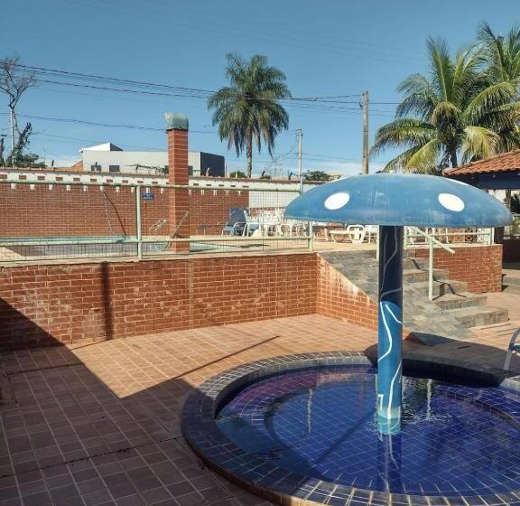 هتل Camping Pousada Primavera Olímpia