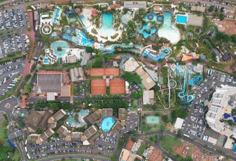 هتل Camping Pousada Primavera Olímpia