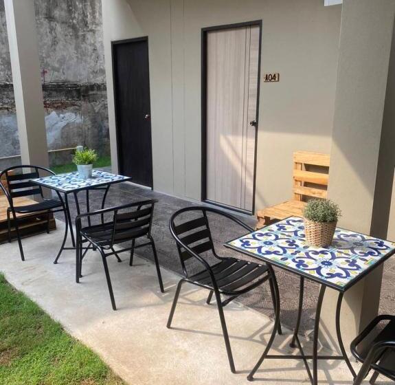 ホテル Hug Udon ฮักอุดร