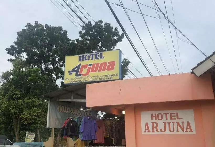 ペンション Arjuna Baturaja