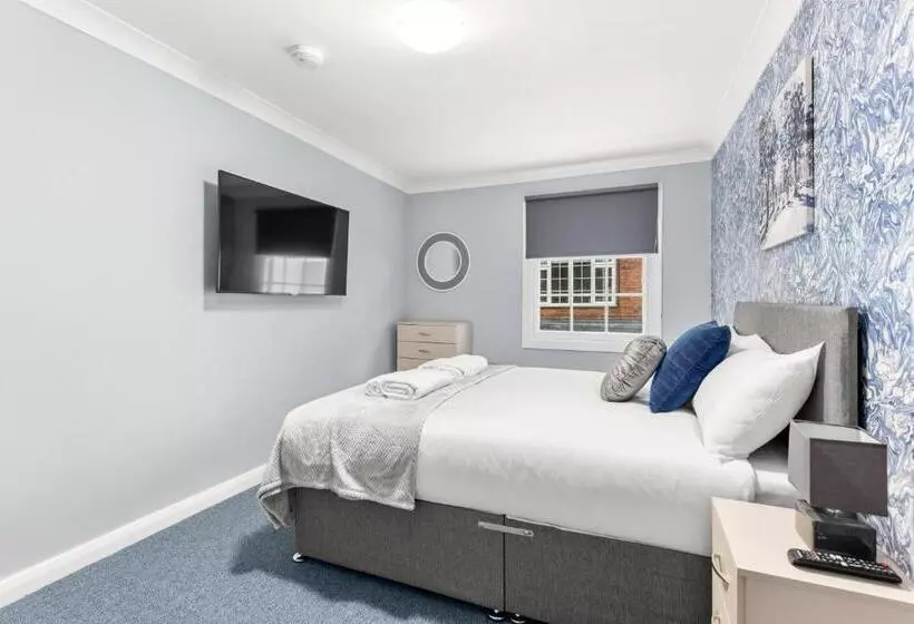 Hotelli Town House Rooms