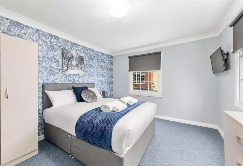 Hotelli Town House Rooms