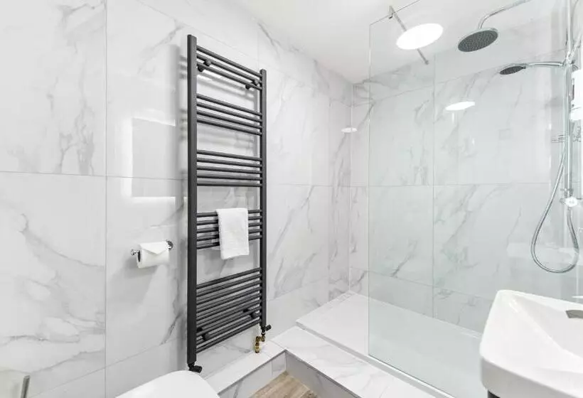 Hotelli Town House Rooms