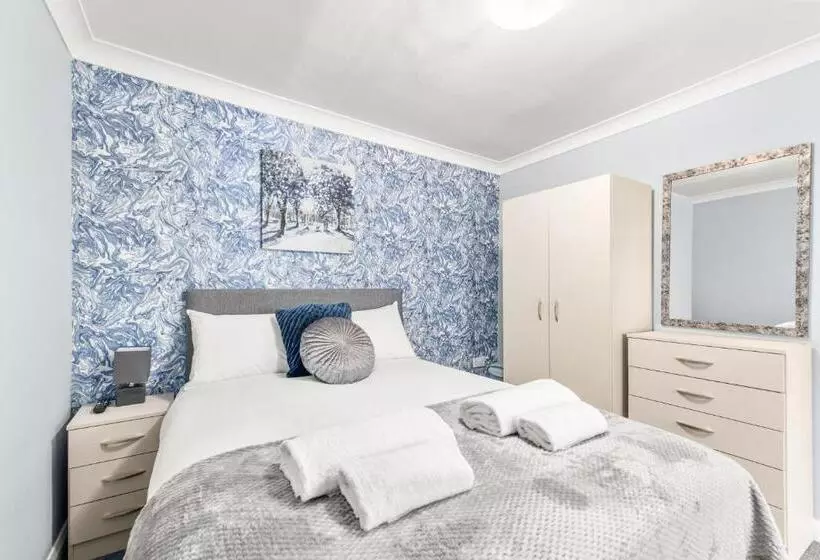 Hotelli Town House Rooms