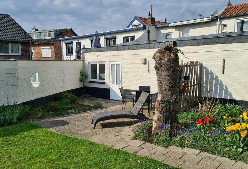 Roos Guesthouse Holiday Appartements