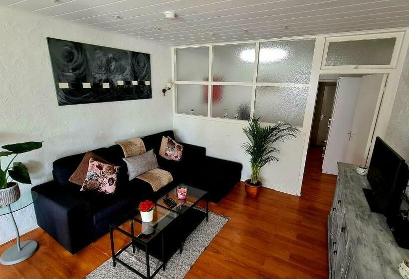 Roos Guesthouse Holiday Appartements