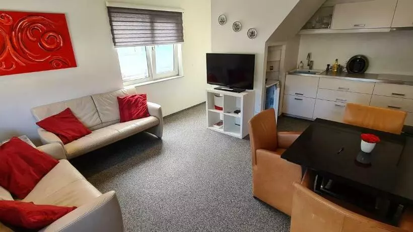 Roos Guesthouse Holiday Appartements