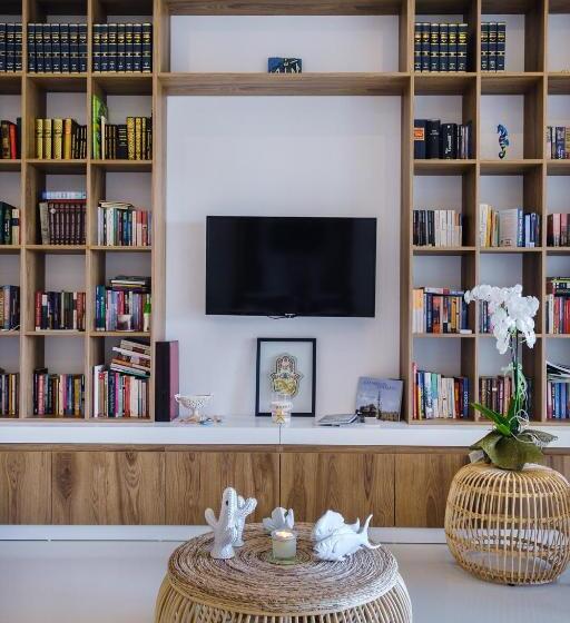 ホテル Yasos Suites