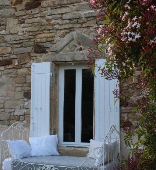Les Romarins B&b, 10 Min D Uzès, Piscine Et Grand Jardin, Table D Hôte