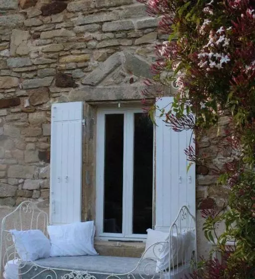 Les Romarins B&b, 10 Min D Uzès, Piscine Et Grand Jardin, Table D Hôte