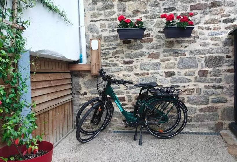 Aamiaismajoitus (B&B) Chambrecosy Salle De Bain Privée