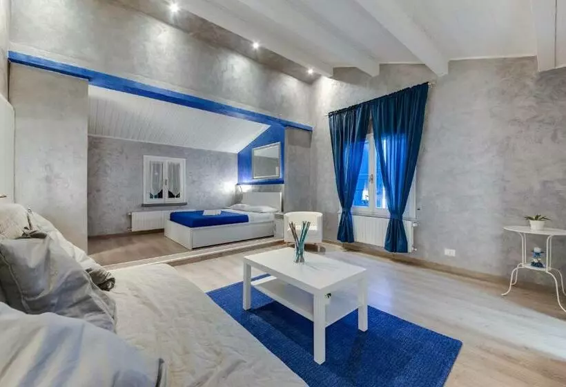 Hotelli Il Giullare By Agriturismo Borgo Castellaccia
