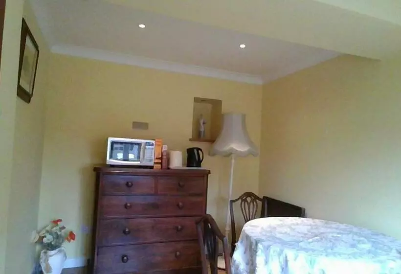 Aamiaismajoitus (B&B) Madresfield