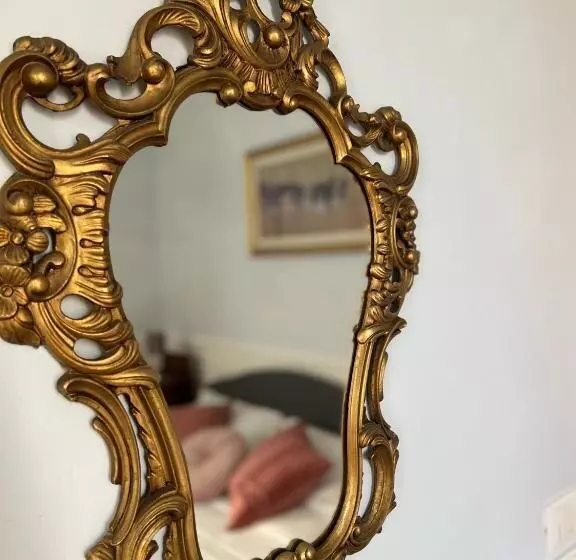 تختخواب و صبحانه Sofia Katane Suites