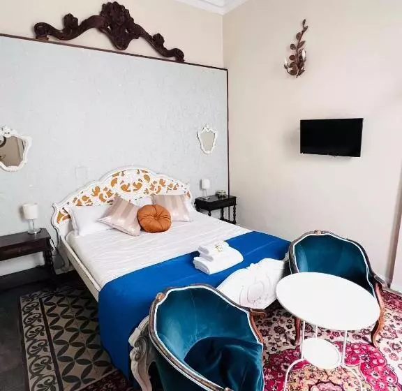 تختخواب و صبحانه Sofia Katane Suites