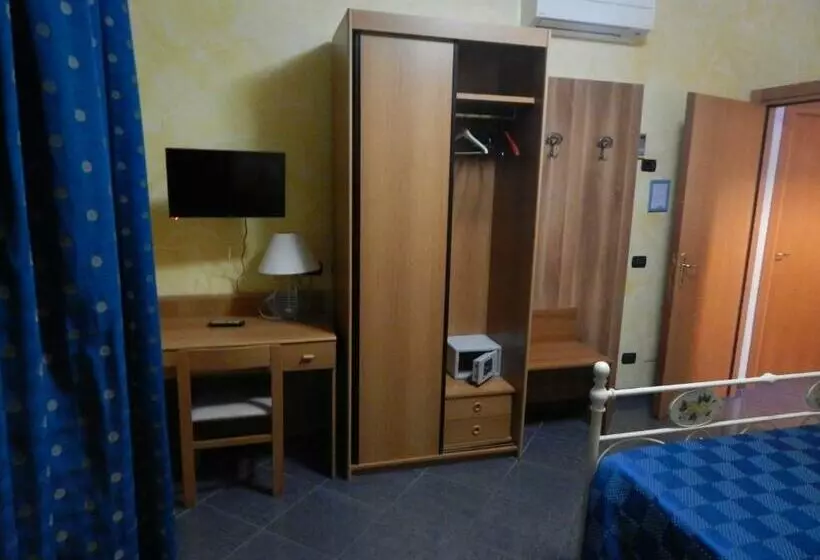 ホテル Albergo Massimo