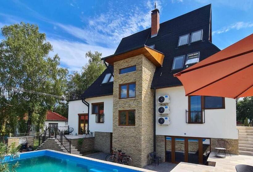 פנסיון Mihelyünk